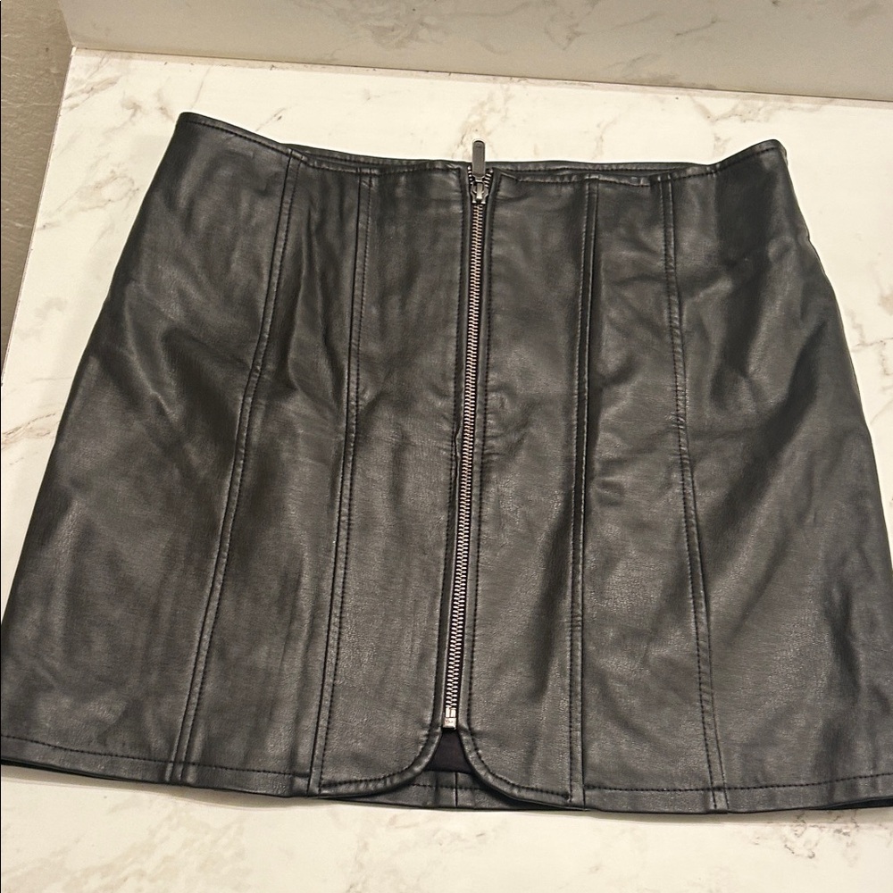 FREE PEOPLE Sleek Black Leather Mini Skirt - Picture 3 of 4
